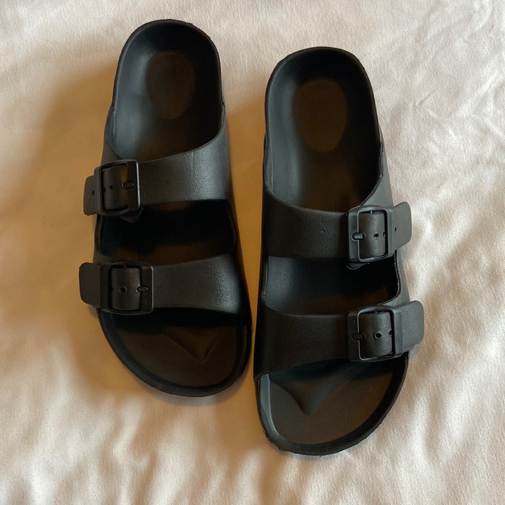 Double buckle slides